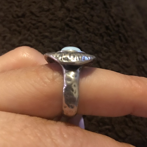 Silver ring - Picture 3 of 3